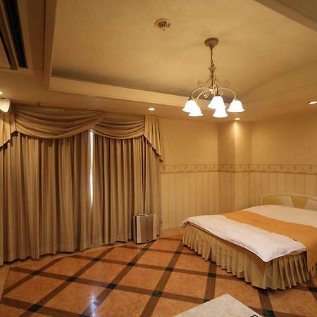 אוסקה Hotel Afternoon (Adults Only) מראה חיצוני תמונה